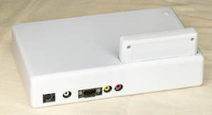 Картридж, установленный в приставку (слева - оригинальный &laquo;Эльф&raquo;, справа - новодел &laquo;Эльф-2016&raquo;